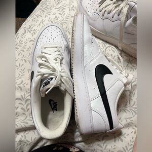 Nike Court Vision Shoes. Men’s 9.5. Women’s 11.5